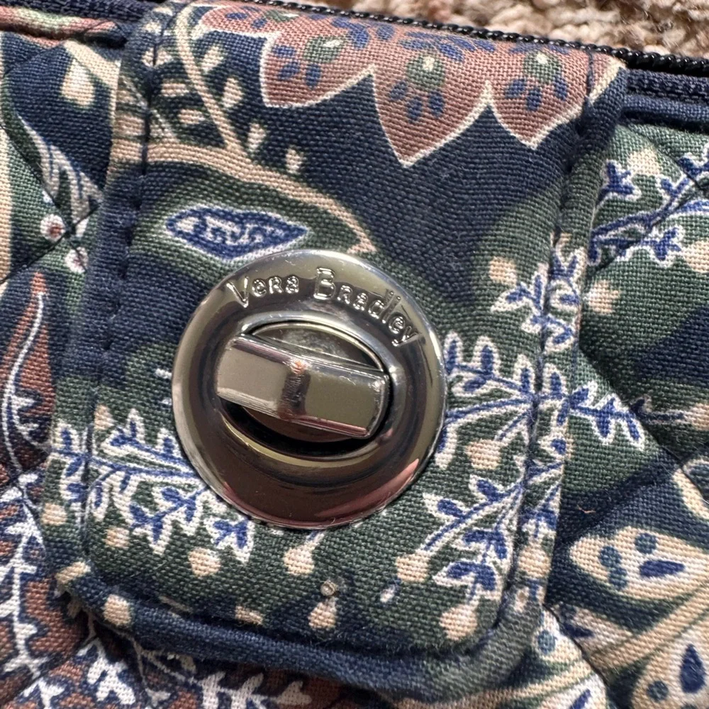 Vera Bradley Navy Floral Quilted Zip-Around Wallet with twist lock - Picture 3 of 7